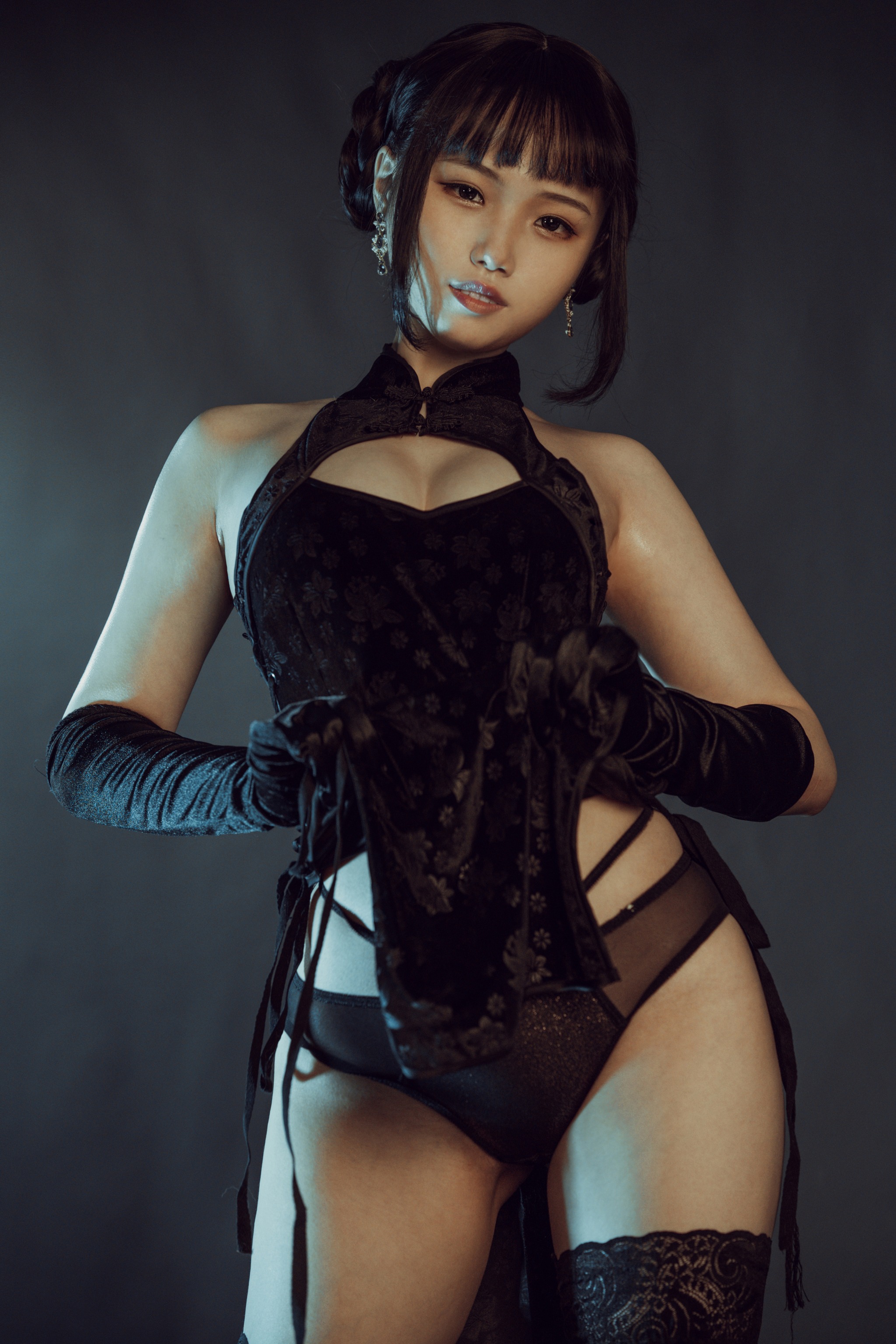 图片[1]-七月喵子 – NO.007 穿旗袍耍剑 [32P]-XikXak
